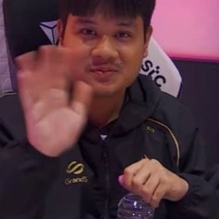 ปวริศ วงศ์ทองหัสชัย