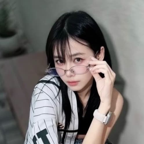 อารียา อ่อนน้อย