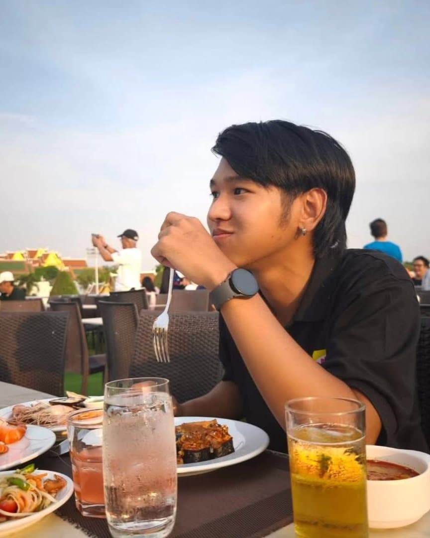 FACEBOOK : เมษา เขาเวียงชัย